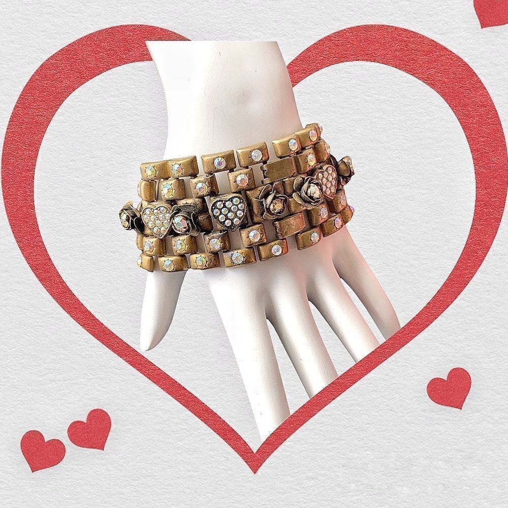 Vintage huge ox gold Banana Bob link bracelet ab crystal hearts flowers 2” wide